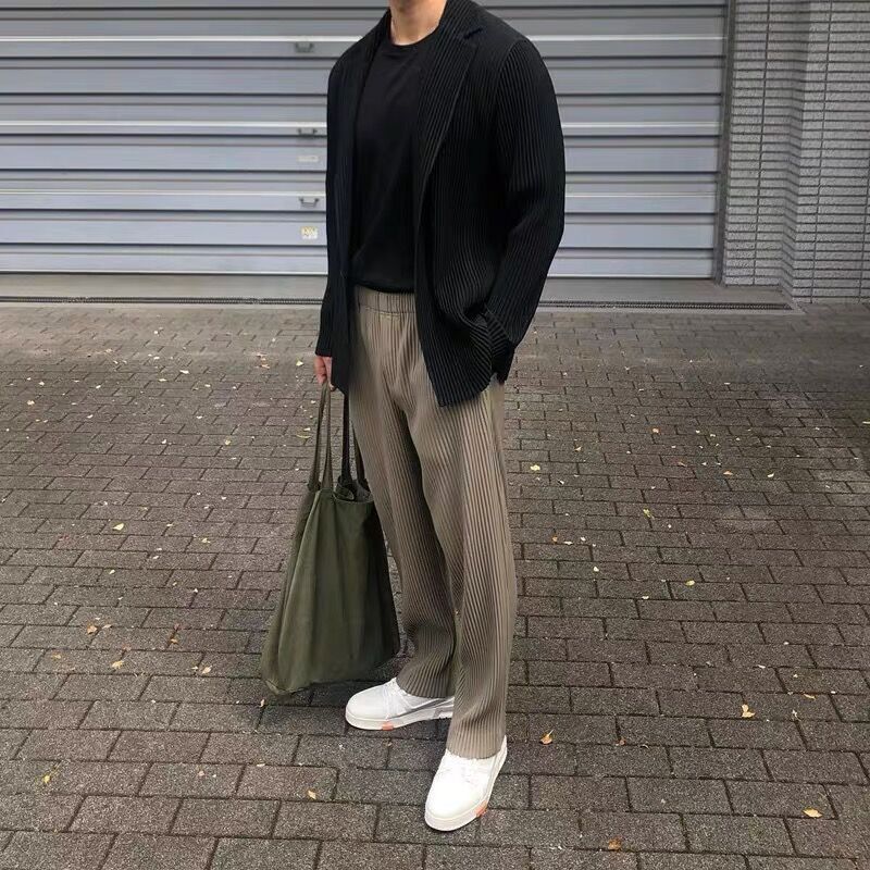 Japan's Miyake Pleated Pants JF150 Drop Sense Straight Loose Wide Leg Casual Trendy Pants for Men Japan's Miyake Pleated Pants JF150 Drop Sense Straight Loose Wide Leg Casual Trendy Pants for Men