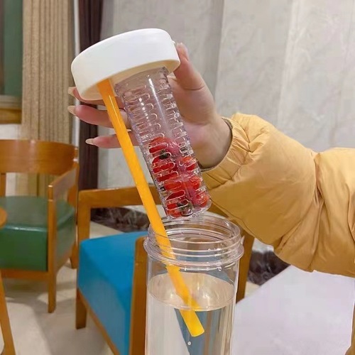 Xiaohongshu's same style high-looking female student straw cup large capacity portable plastic folding straw cup