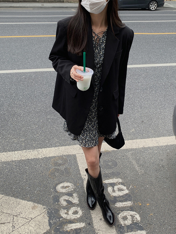 Small Black Suit Jacket for Small Women 2024 New Spring and Autum High-end Niche Design Casual Suit