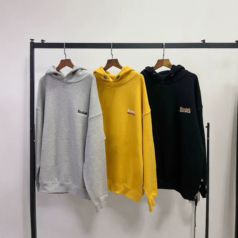 New Kodak co-branded embroidered hooded sweatshirt for men, loose casual couple style trendy jacket in gray, yellow, black New Kodak co-branded embroidered hooded sweatshirt for men, loose casual couple style trendy jacket in gray, yellow, black