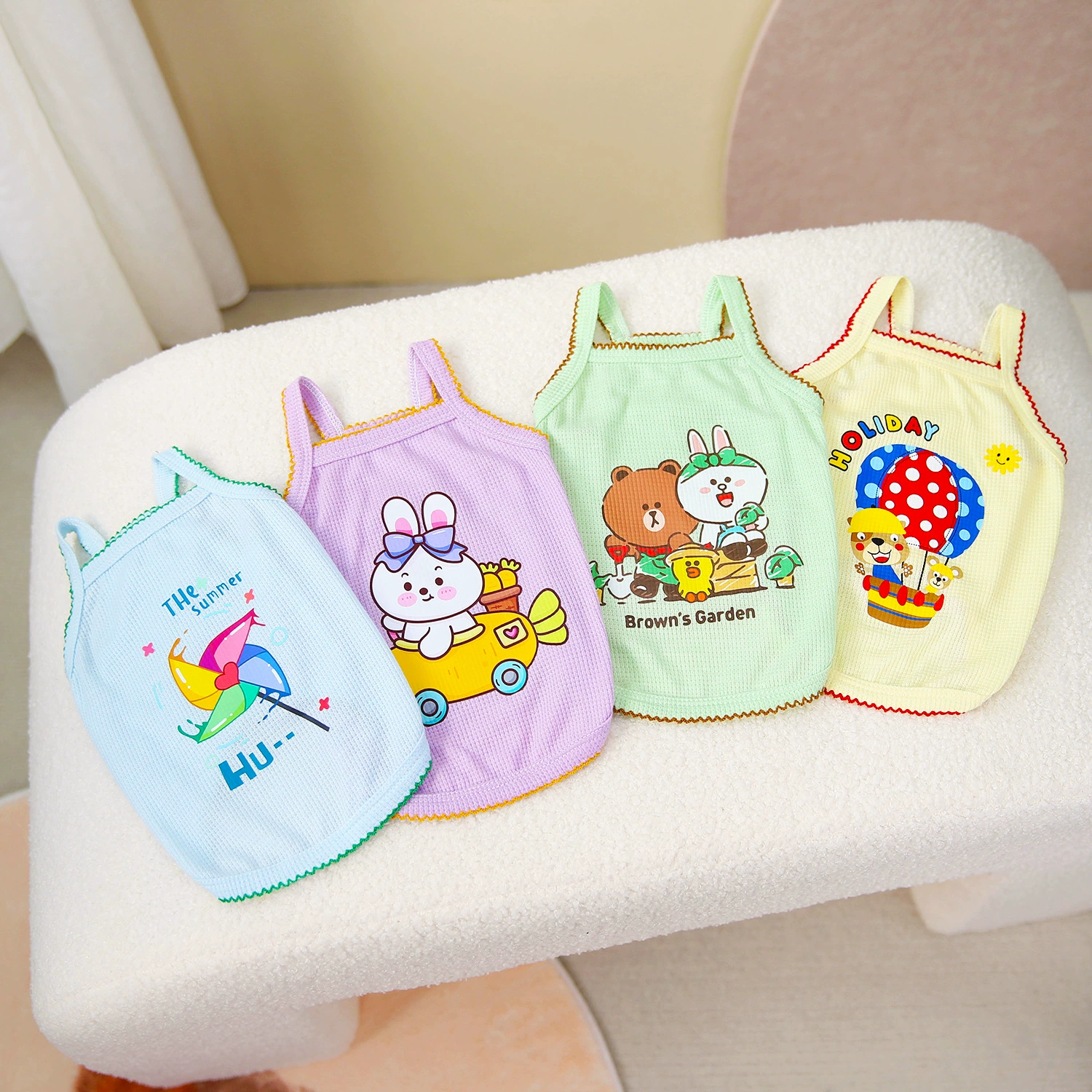 Одежда для домашних собак Одежда для домашних животных весна-лето медведь Тедди жилет для домашних животных камзол 24 Четырехцветная камзол с принтом