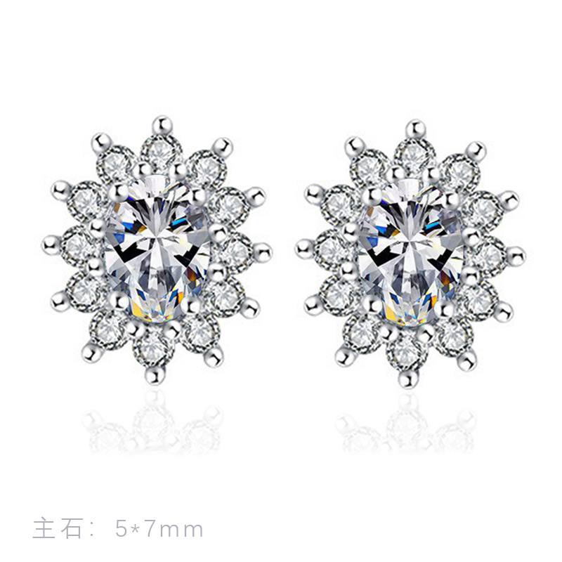 T50 white diamond earrings