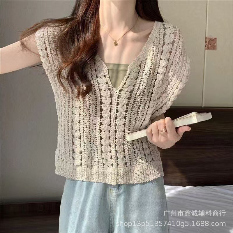 甜美无袖外搭背心女小坎肩针织衫夏季纯色镂空性感设计马甲上衣