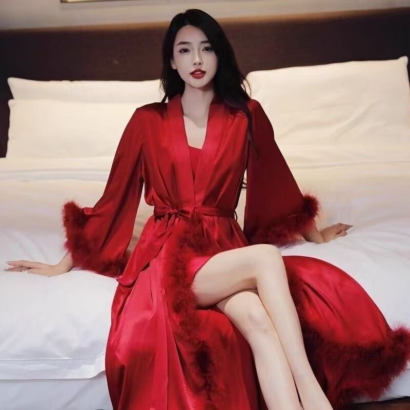 Extra Large Size 150kg Wedding Dressing Gown for Female Brides, Autumn and Winter Wedding Velvet Nightgown, Red Robe for Morning Photoshoot