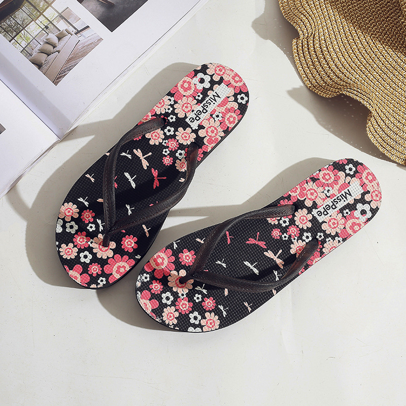 Hermosas zapatillas de verano de moda para mujeres nuevas zapatillas de baño antideslizante para estudiantes nuevas zapatillas de playa