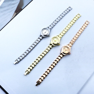 Women's small dial quartz watch mini niche temperament watch small thin strap bracelet watch stainless steel bracelet
