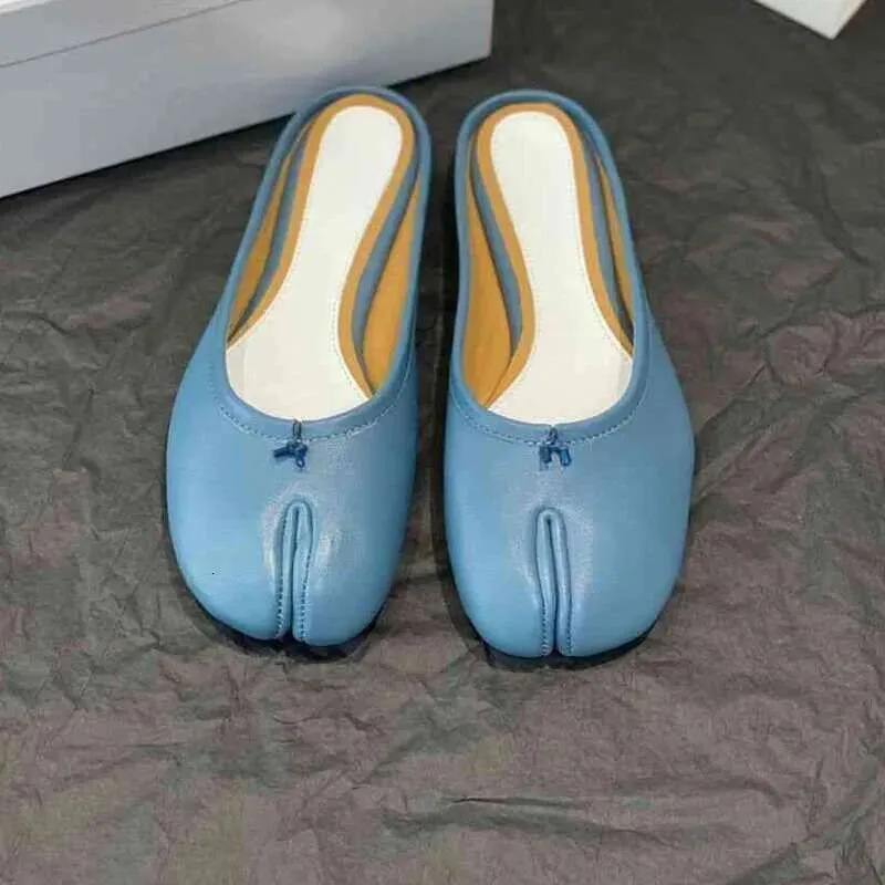 In-Stock Retro Split-Toe Elastic Strap Closed-Toe Ballet Shoes for Women, 2026 Spring/Summer New Style, Open Back, Versatile, Chunky Heel, Shallow Mouth In-Stock Retro Split-Toe Elastic Strap Closed-Toe Ballet Shoes for Women, 2026 Spring/Summer New Style, Open Back, Versatile, Chunky Heel, Shallow Mouth