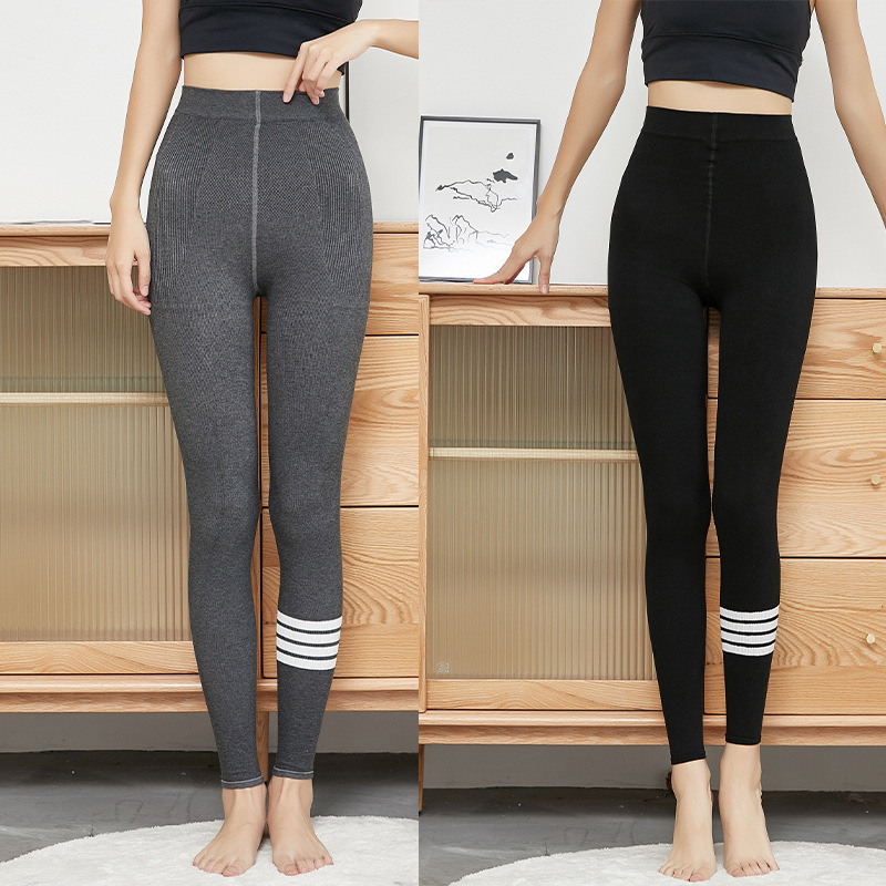 Shifeng women's nine-point tights for outdoor wear in autumn and winter, fleece-lined, thickened, tight-fitting, butt-lifting, slim-fit, ribbed, high-waisted leggings Shifeng women's nine-point tights for outdoor wear in autumn and winter, fleece-lined, thickened, tight-fitting, butt-lifting, slim-fit, ribbed, high-waisted leggings