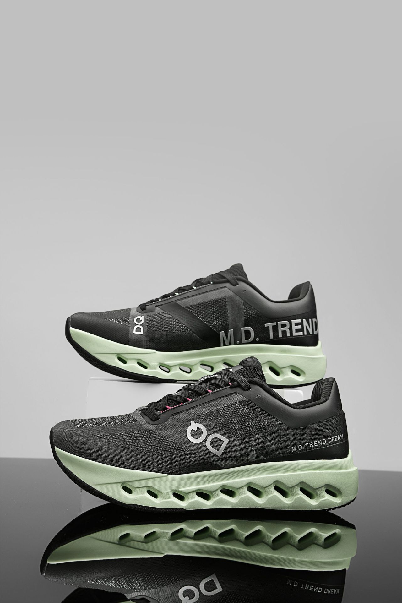 Cross-border 2026 nuevos zapatos de pareja casuales de moda zapatos deportivos de hombre cómodos versátiles zapatos de carrera ligeros de moda