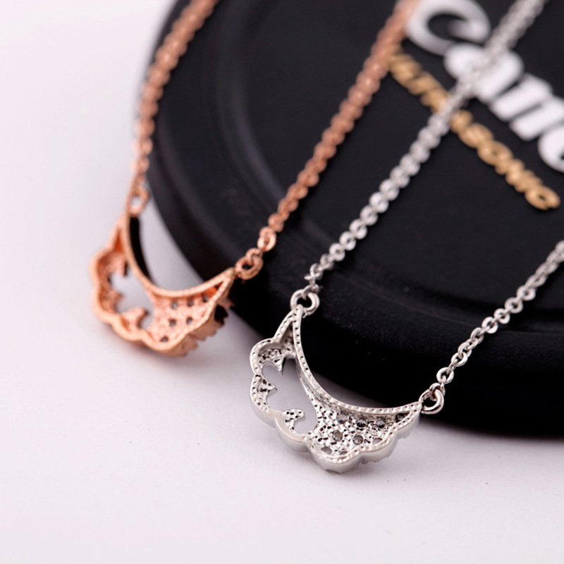 Creative Harajuku Style Hollow Necklace Shiny Diamond-encrusted Goddess Temperament Necklace Girlfriends Same Style Gift Sweater Chain Fashion display picture 3