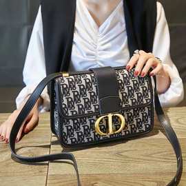 女包2025新款高级感帆布D家蒙田包刺绣单肩斜挎包老花复古