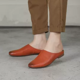 女式休闲单鞋;女式皮靴;平底拖鞋