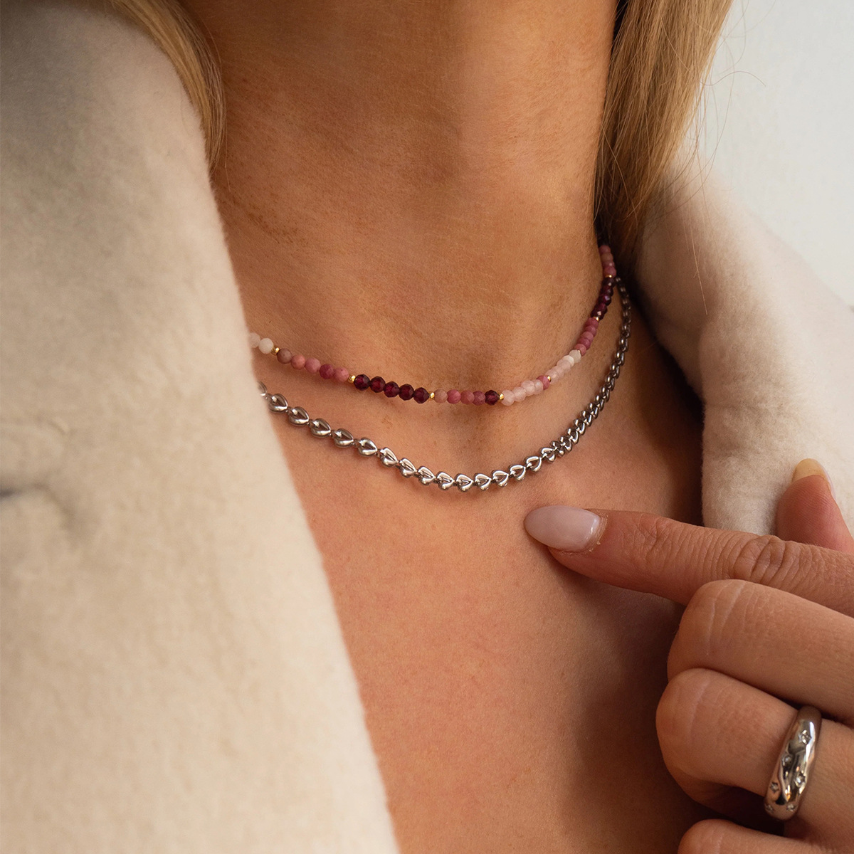 6g Weight Jewelry Set Classification 1 Piece Quantity Daily Occasion 304 Stainless Steel Material Heart Shape, Solid Color Pattern Women's Gender Chain Design Elegant Style Wholesale Jewelry Elegant Heart Shape Solid Color 304 Stainless Steel Chain Jewelry Set 12