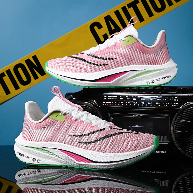 2026 hombres y mujeres zapatos de carreras de carbono luminoso nocturna palomitas de maíz suela amortiguación transpirable primavera y verano baja malla zapatos deportivos para trotar