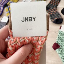 ���ϲ���/JNBY�m��Ů���ı���͹�ƴɫ�и�ͲС���mˮ���z���m
