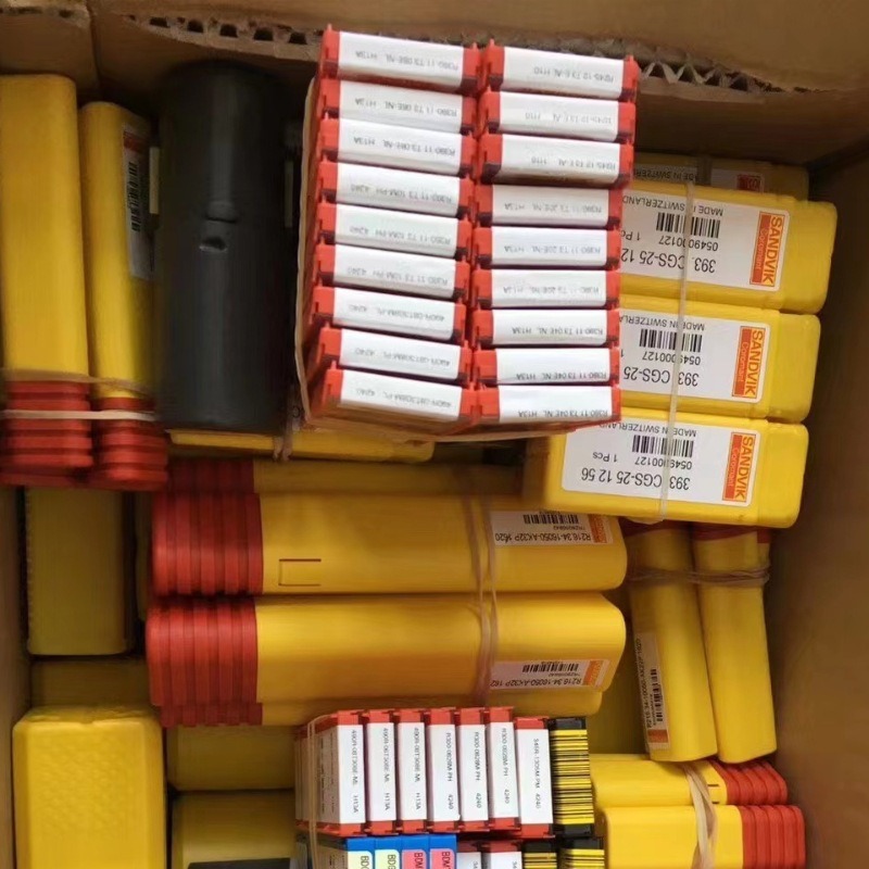 山特维克VBMT110204-UF 1125/H13A/4325/4335/5015数控车削刀片