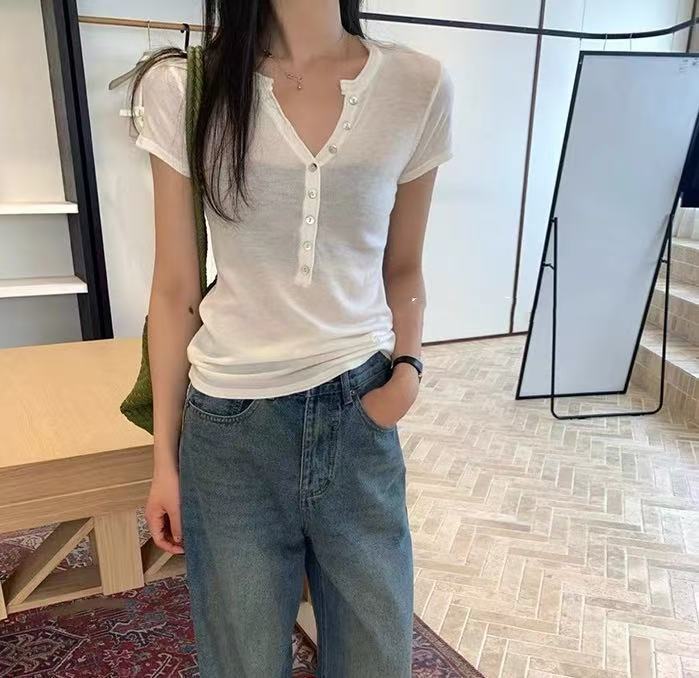 韩版短袖纽扣针织衫女秋季时尚百搭修身显瘦小众设计短款小上衣|undefined