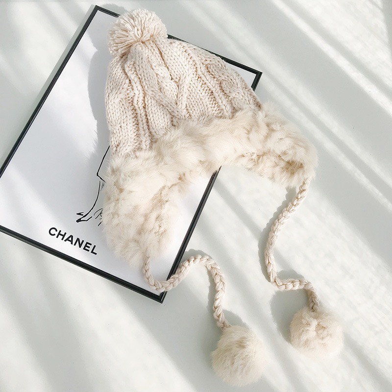 베이지색 토끼털 트위스트