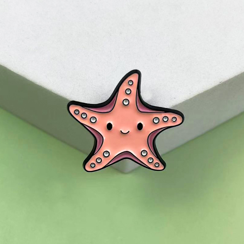 Broche de vida marina de dibujos animados, accesorios de ropa de estilo lindo, insignias, bolsos decorativos de ins transfronterizos, insignias de metal