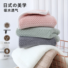 パイナップルのサンゴのベルベットのバスタオルの女性は夏に家庭用ins風カップルの純綿吸水速乾ビーチタオルを包むことができる
