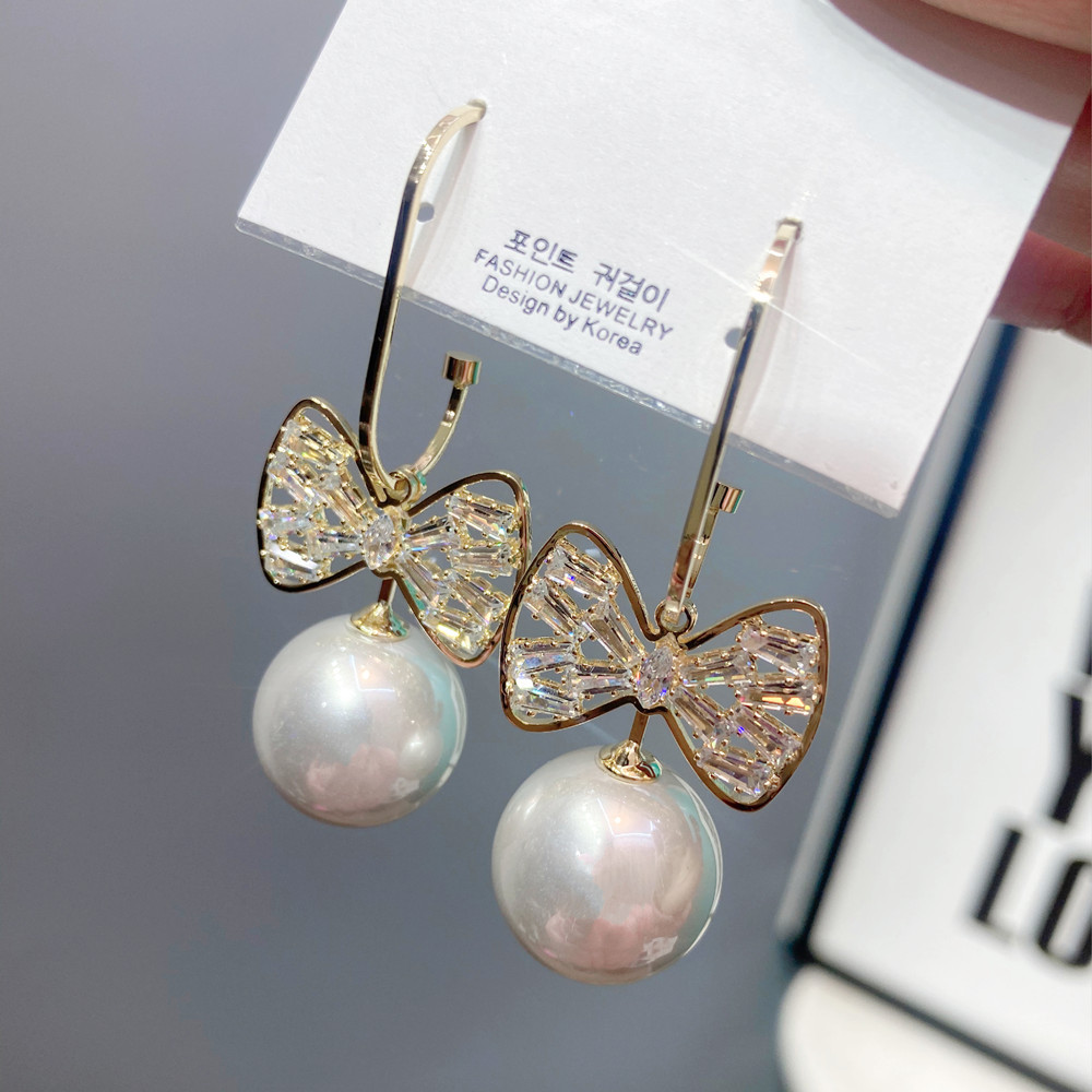 Korean Bowknot Pearl Earrings display picture 2