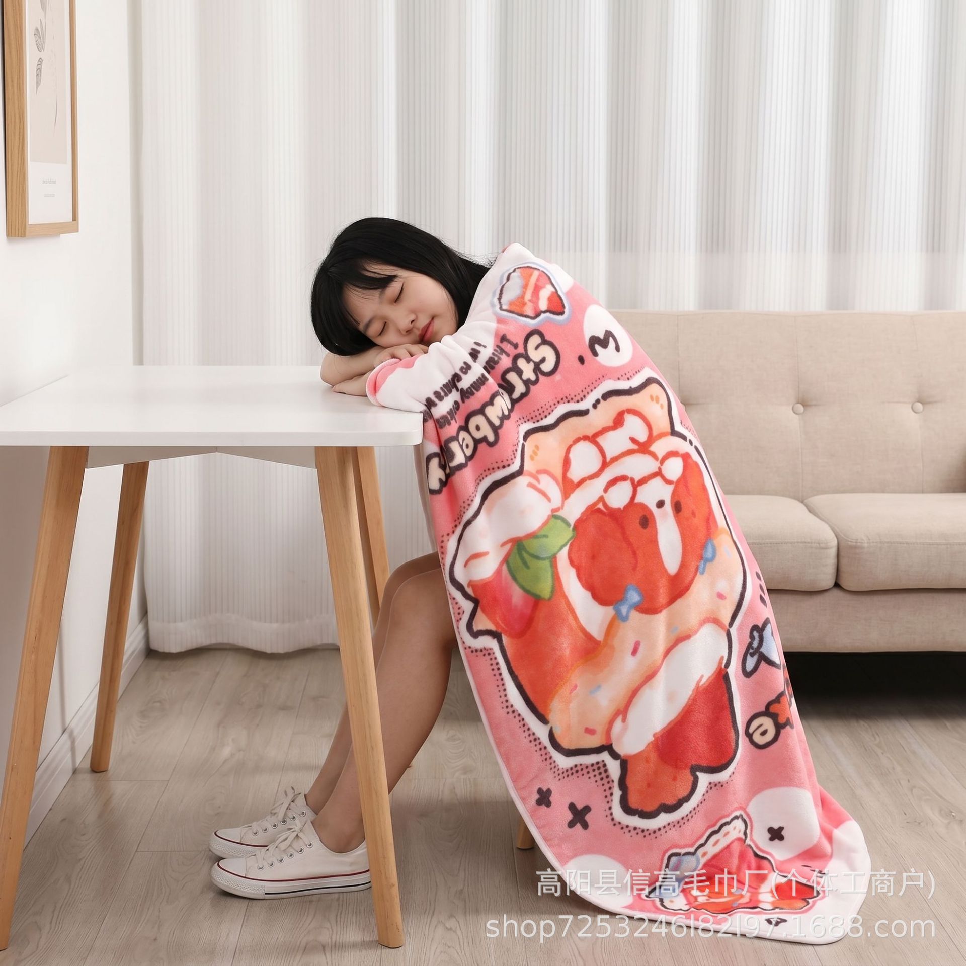Wholesale Cartoon Printed Coral Fleece Bath Towel, Thickened for Winter, Suitable for Home Use, Children's Towel, Absorbent and Quick-Drying Beach Towel