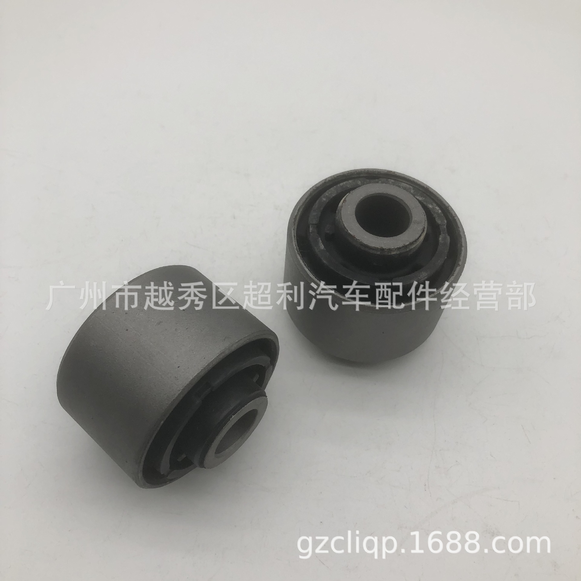 Applicable to 48725-42011 48725-42010 Sxa10 Rav4 Sxa11 Rear Lower Suspension Rubber Sleeve