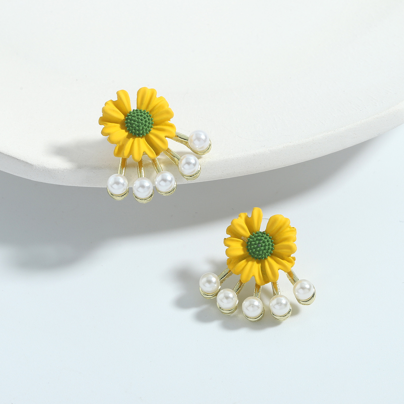 Fashion Flower Inlaid Pearls Colored Petals Earrings display picture 8