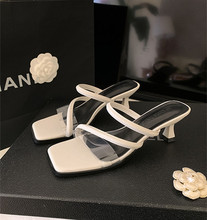 ͸����ЬŮ2024���ļ��¿�һ�֎�ɫ�Ըи߸�Ь��ɫ؈�͸�����Ь