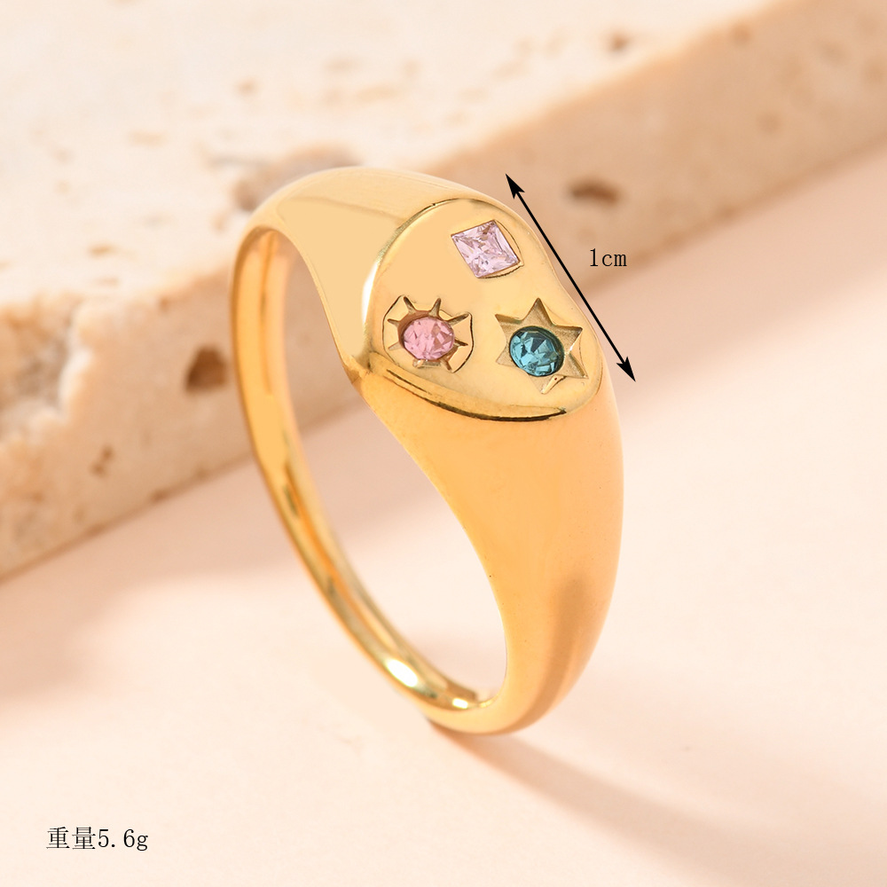 Europa y los Estados Unidos nuevos anillos de acero inoxidable fundidos en forma de corazón hermoso viento micro incrustado de color zircon fábrica de anillos de acero de titanio