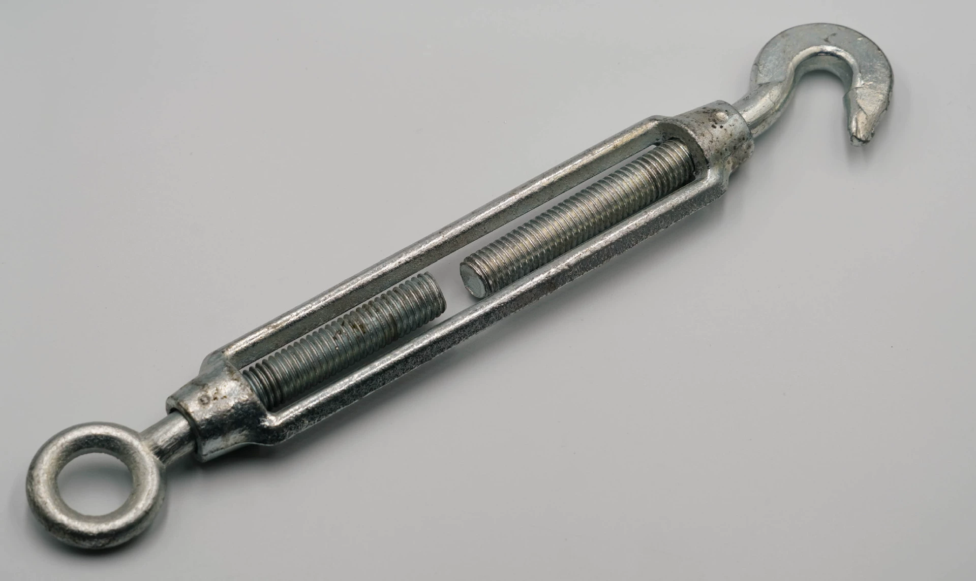 Поставка обычной цветочной орхидеи, винтов магнолии, быстрого цветочной орхидеи Циндао коммерческого типа.