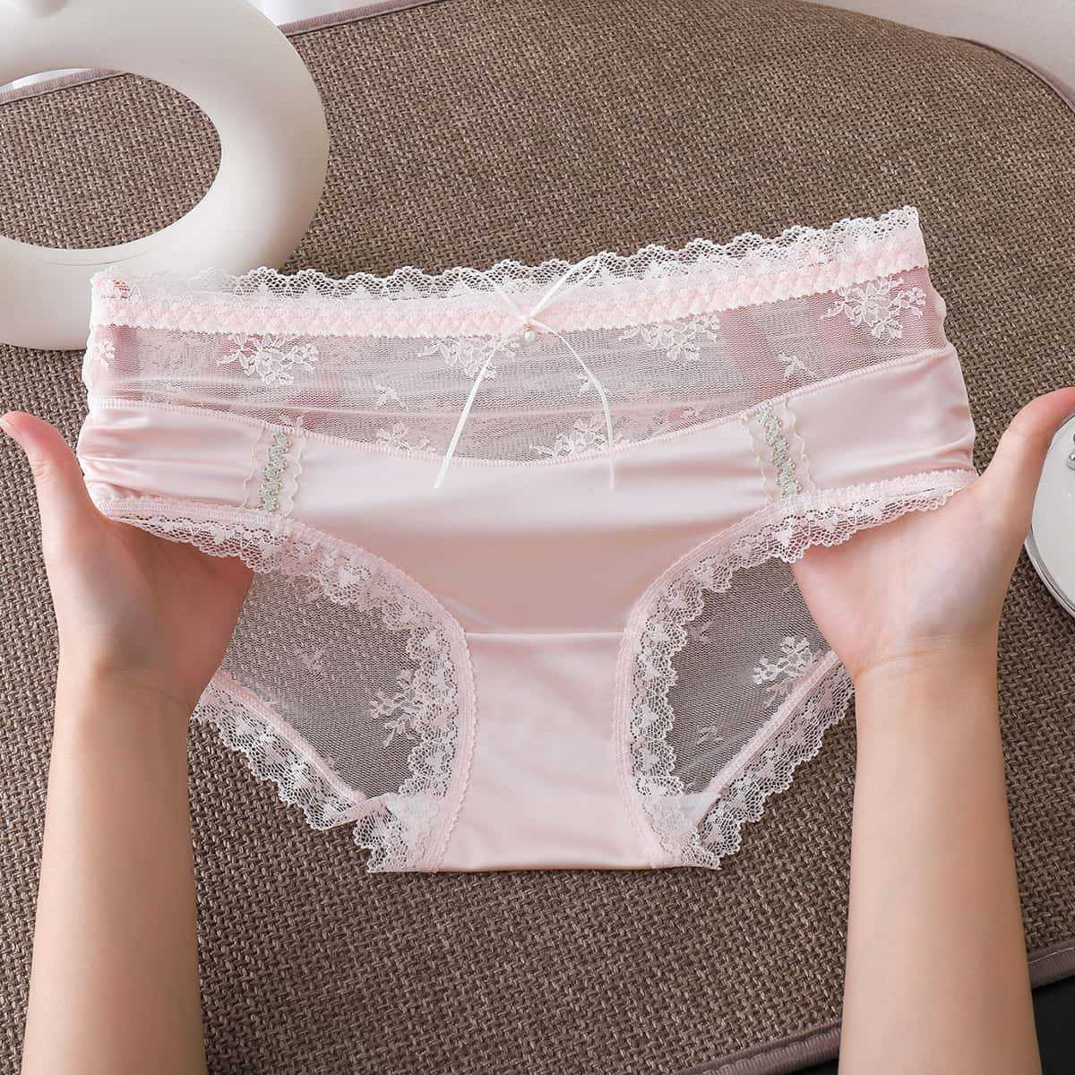 Purely desirable French satin lace panties for women, sensual and transparent mesh, simple, soft, thin, comfortable, low-waisted briefs