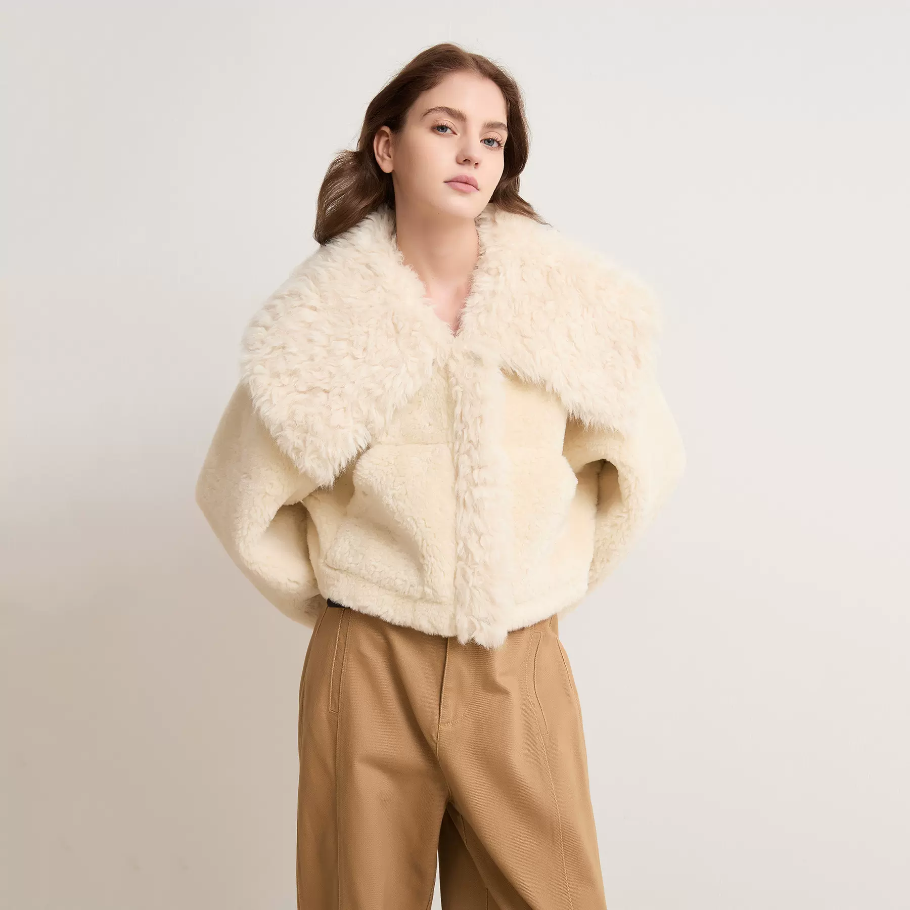 韩韩欧尼海宁环保仿羊羔毛皮毛一体大翻领加厚短款毛毛外套女秋冬