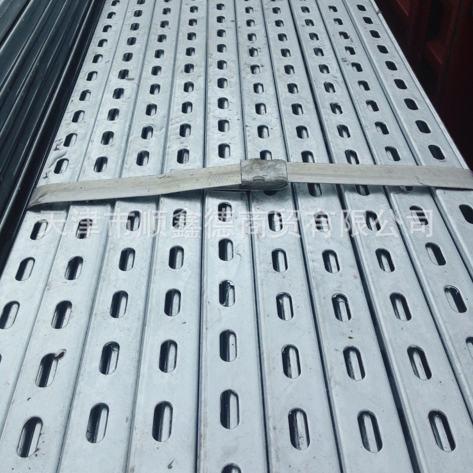 实体厂家生产光伏支架，现货库存，定尺