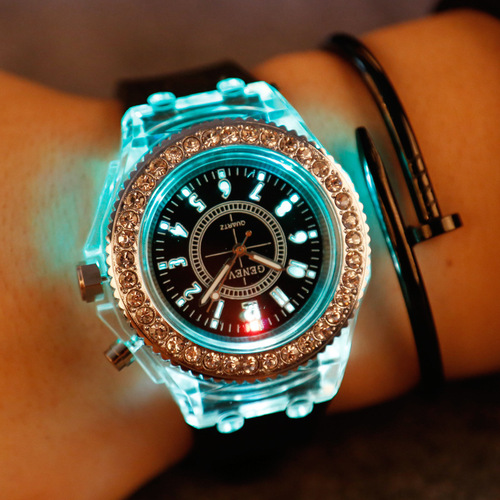 New seven-color light personalized crystal LED quartz watch, Harajuku Korean fashion trend for men and women, students, couples