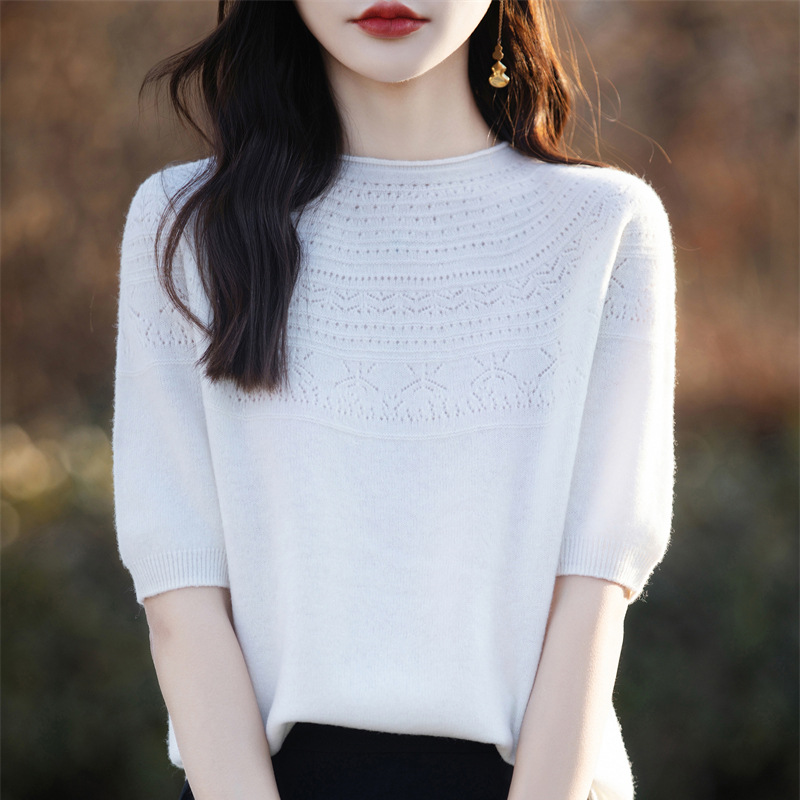 하얀색