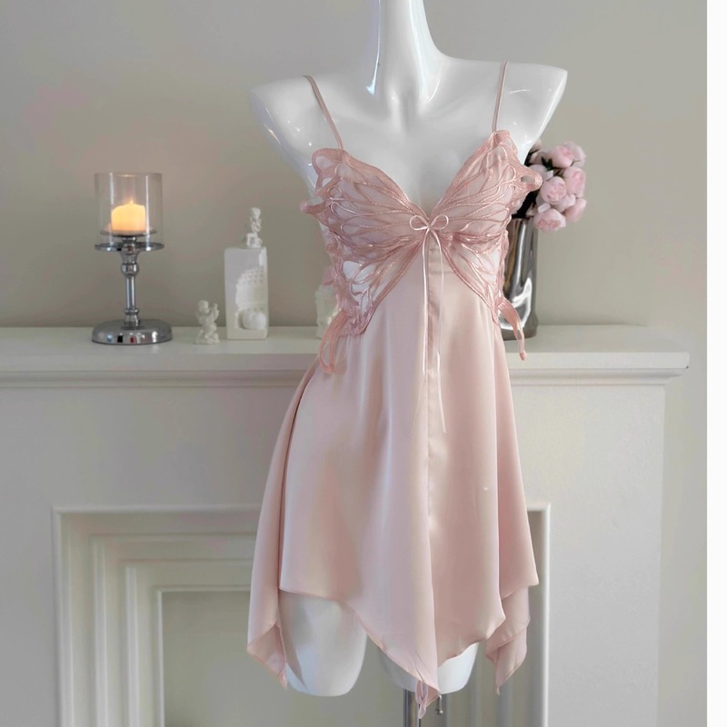 Sexy Women's Summer Camisole Sleepwear, New Ice Silk Two-Piece Set with Chest Pads, Backless, High-End Nightgown