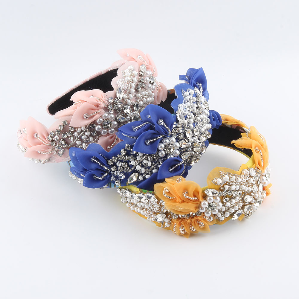 Women's Elegant Luxurious Flower Cloth Silk Yarn Inlay Artificial Pearls Rhinestones Hair Band display picture 2