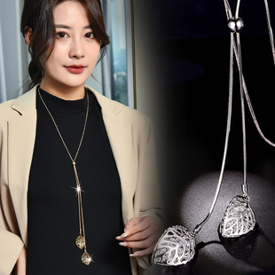 New autumn and winter simple sweater chain women's long necklace fashion clothing accessories pendant leaf pendant fresh jewelry
