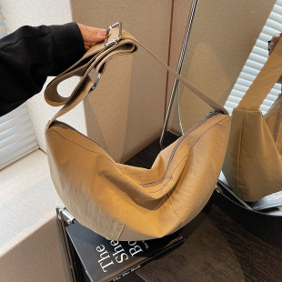 2024�¿��n��С��㼑��LŮʿ�p���������μ���ͨ��ԭ���L��Ӱ�