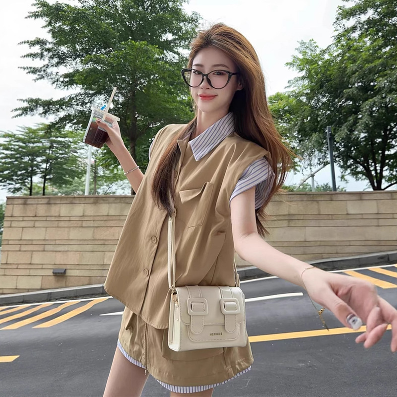 香港風レトロスポーツスーツ女性夏ゆるいファッション偽2枚シャツ半袖スカートカジュアル2枚セット潮|undefined
