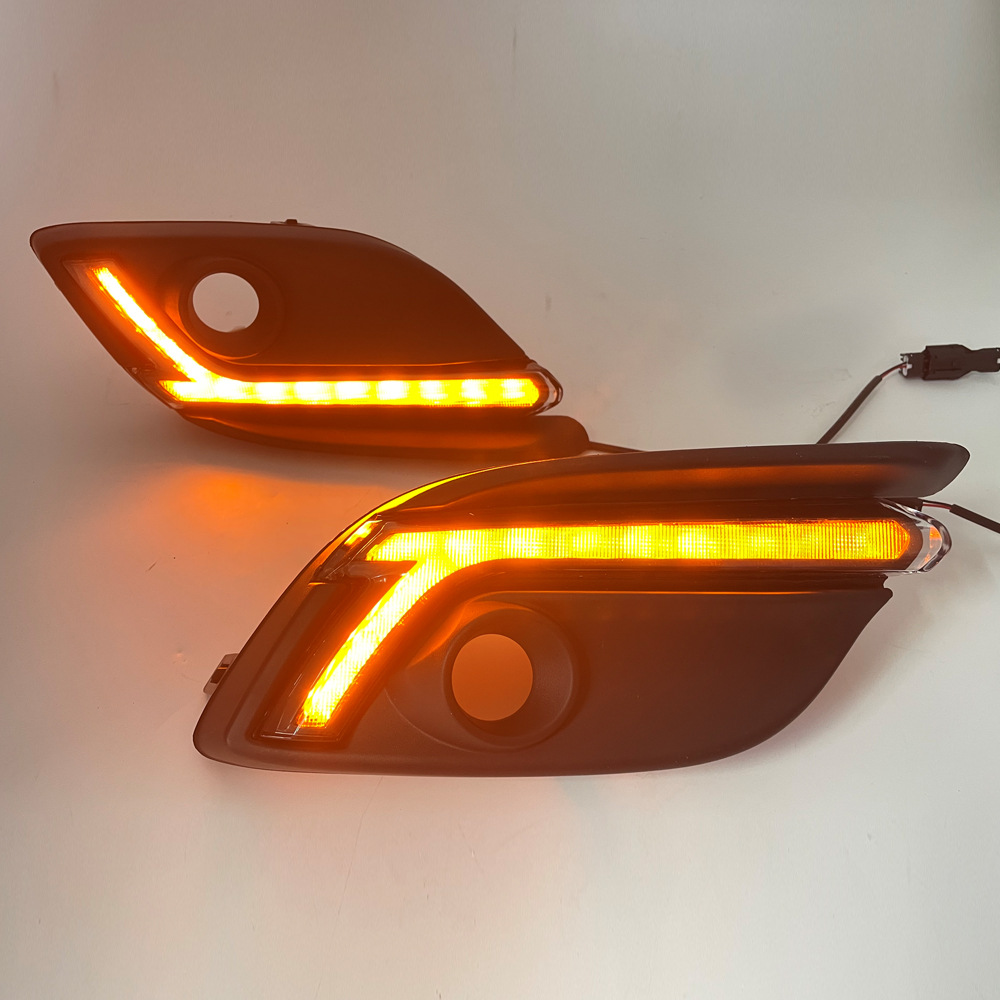 Adecuado para 17 Mazda onksela luz diurna onksela LED luz de marcha diurna luz de niebla modificación