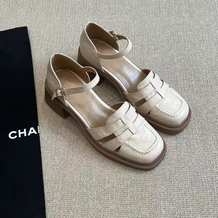 Sheepskin Version ~ Retro Off-White Roman Toe-Cap Sandals with a Single Strap, French Retro Style, New Summer Style Chunky Heel Shoes Sheepskin Version ~ Retro Off-White Roman Toe-Cap Sandals with a Single Strap, French Retro Style, New Summer Style Chunky Heel Shoes