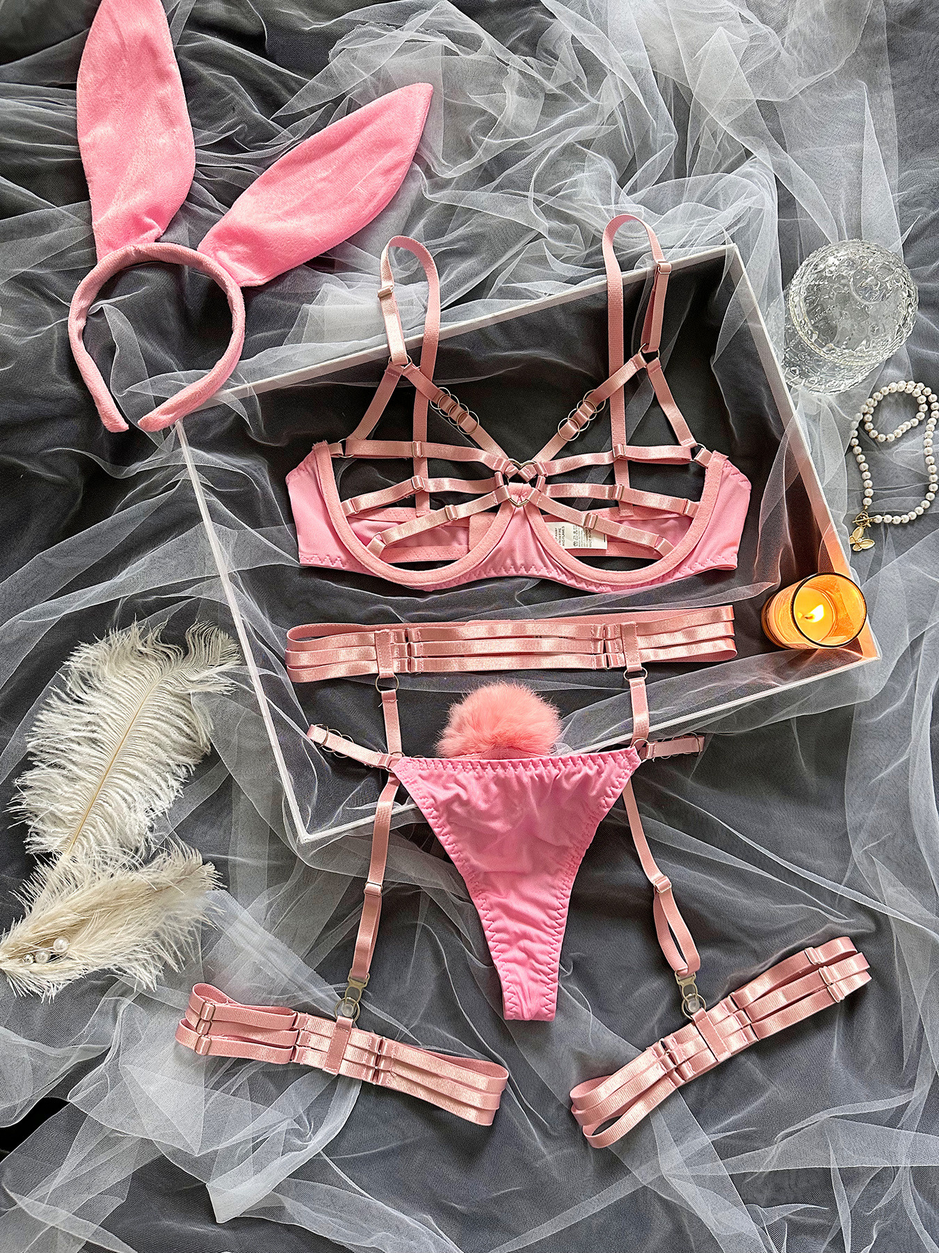 Vêtements pour femmes Nouvelle tenue révélatrice de poitrine Sexy Hollow Bunny Girl Jeu de rôle Ensemble de lingerie érotique Ensemble de 5 pièces_voghion.com