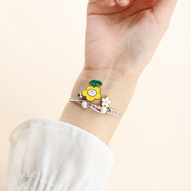 2024 New Korean style cat claw ceramic bracelet popular all-match lovely bell couple girlfriends student cross-border bracelet