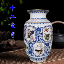 景德镇陶瓷器青花斗彩描金十二生肖花瓶摆件插花器中式客厅装饰品