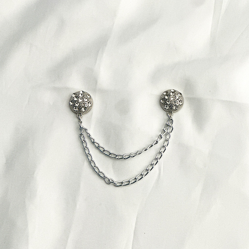 チェーンの磁気はズボンの足を引きずることを防ぎます。金属の磁気は袖口を固定します。