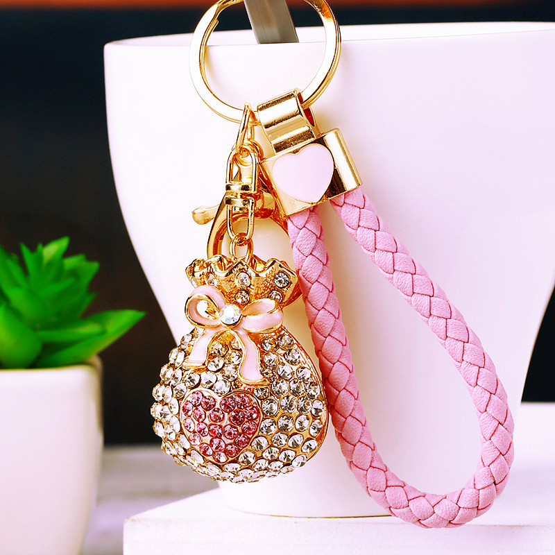 Diamond Embellished Heart Shaped Keyring For Handbags And Keys_voghion.com