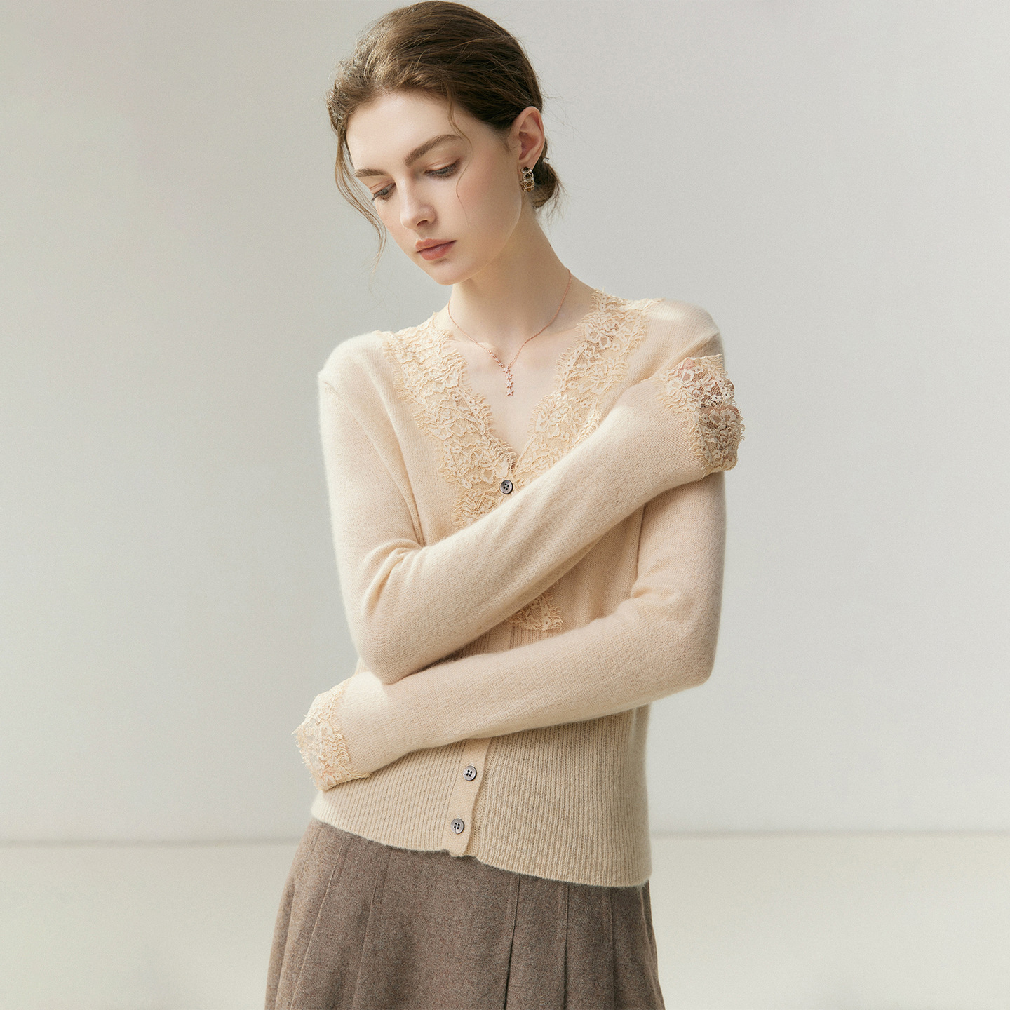 French Romance~Lace V-Neck 100% Cashmere Knitted Cardigan for Women, Base Sweater, Stylish Outerwear for Commuting