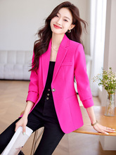 ��ʽ���С���bõ�tɫһ�������e���b����Ůʿ�＾�r�L��W�t����